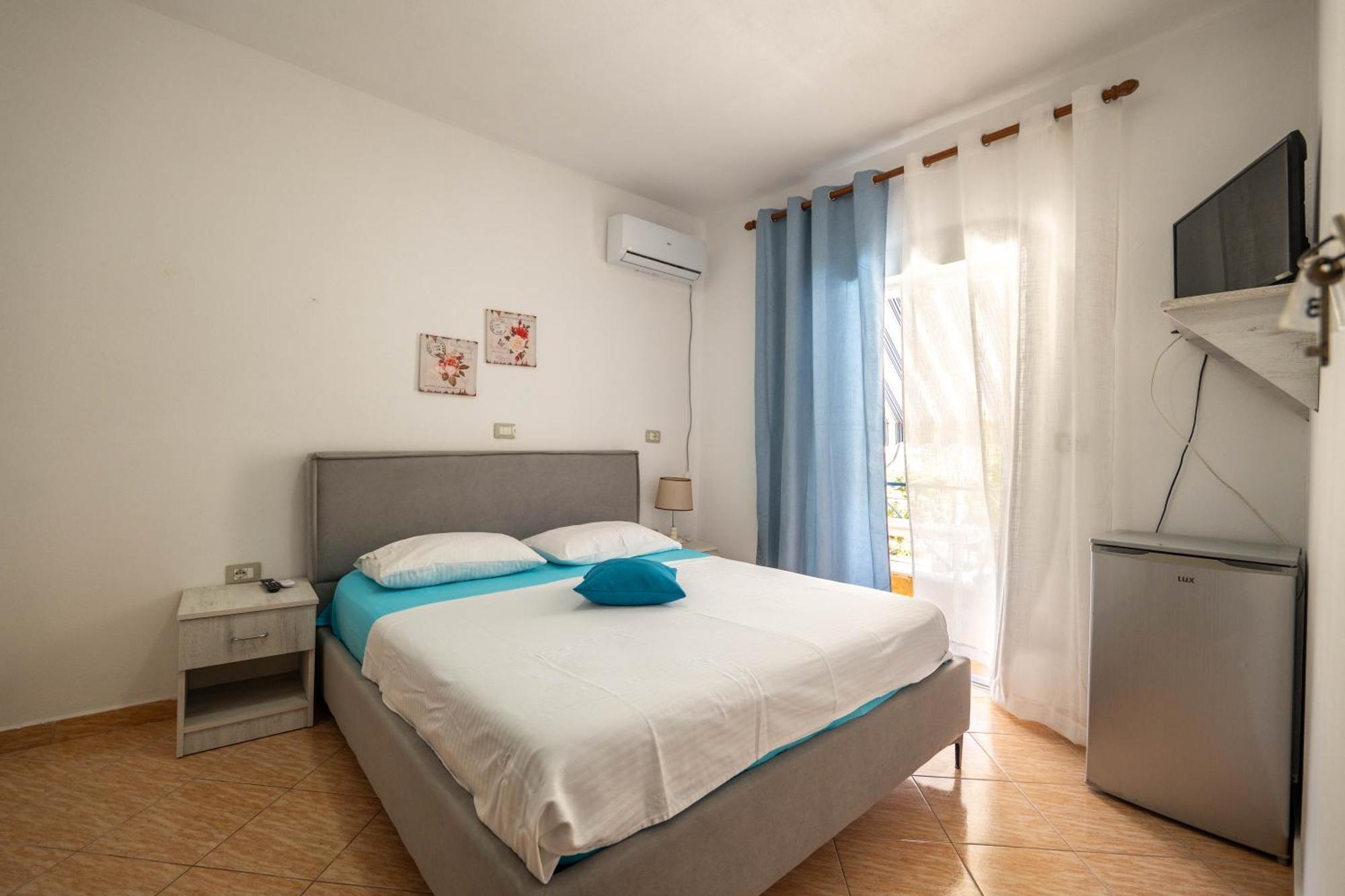 Hotel Portokali Himare Exterior foto